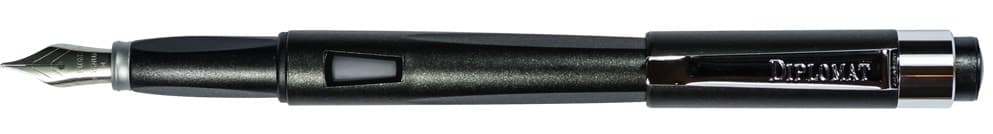 Stilou DIPLOMAT Magnum, cu penita F, din otel inoxidabil - crow black